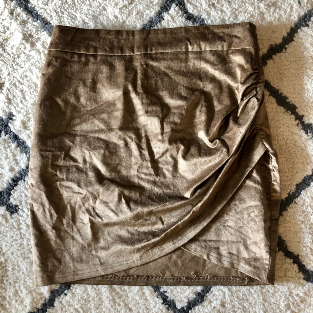 L Suede Skirt